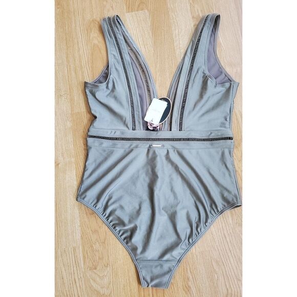 Ted Baker London Plunge One Piece Swimsuit - NEW - Picture 8 of 15